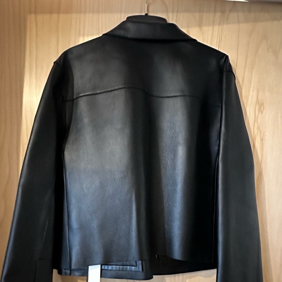 NEVER WORN Chic Black Leather Jacket - Picture 2 of 5